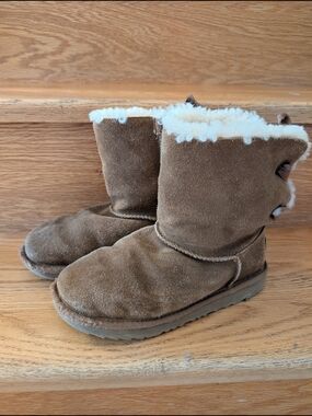UGG Kids Chestnut Suede Shearling Boots